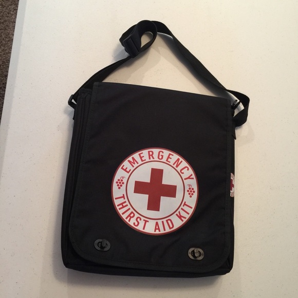 Handbags - Wine bottle carry tote